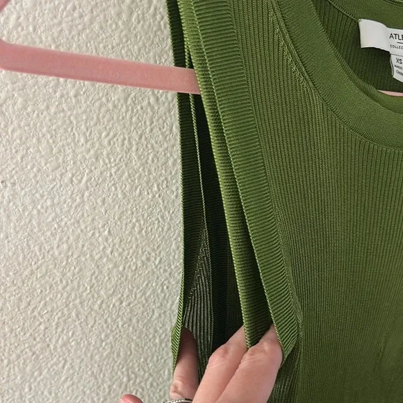 Atlein Collective Green Knit Midi Dress, RTR - Picture 8 of 11